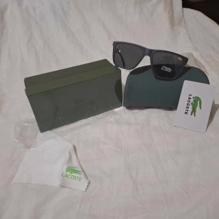 Occhiali da sole Lacoste neri polarizzati
