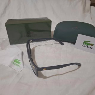 Occhiali da sole Lacoste neri polarizzati