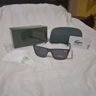 Occhiali da sole Lacoste neri polarizzati