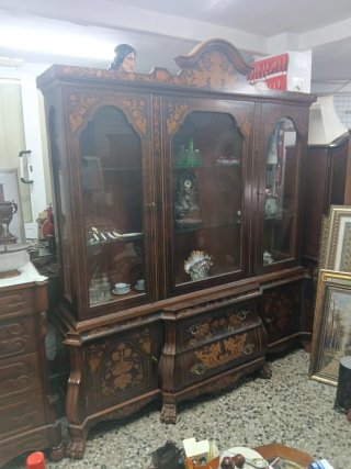 Set di Vetrine con Intarsi Olandesi