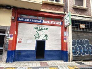 Local comercial en venta en Milagrosa en Pamplona