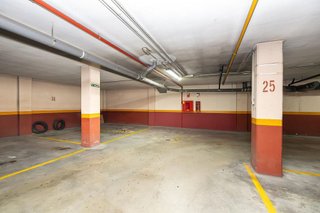 Garaje en venta en Camino de Ronda - Rosaleda en Granada