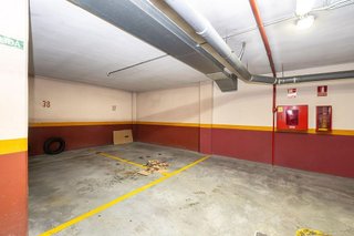 Garaje en venta en Camino de Ronda - Rosaleda en Granada