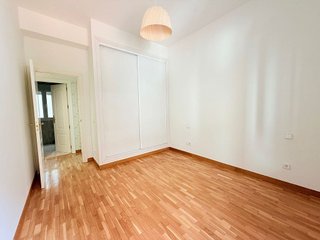 Piso en alquiler en Palos de Moguer en Madrid