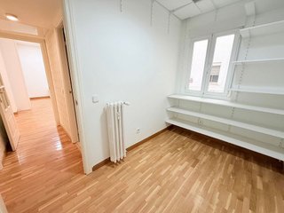 Piso en alquiler en Palos de Moguer en Madrid