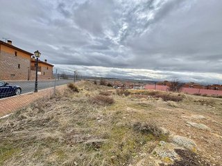 Terreno en venta en Hervencias en Ávila
