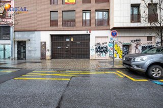 Garaje en venta en Camino de Ronda - Rosaleda en Granada