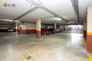 Garaje en venta en Camino de Ronda - Rosaleda en Granada
