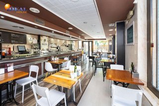 Local comercial en venta en Pajaritos - Plaza de Toros en Granada
