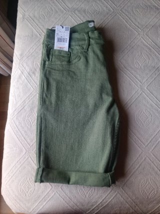 Bermudas Mango Talla M Verde