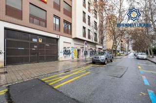 Garaje en venta en Camino de Ronda - Rosaleda en Granada