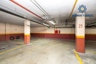 Garaje en venta en Camino de Ronda - Rosaleda en Granada