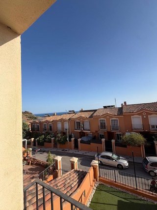 Casa adosada en alquiler en Cotomar - Urbanizaciones en Rincón de la Victoria