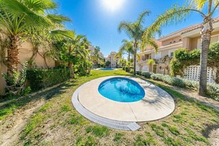 Casa adosada en venta en La Duquesa en Manilva