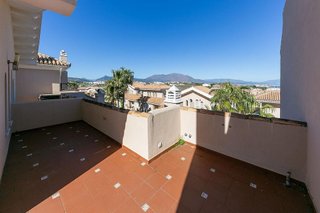 Casa adosada en venta en La Duquesa en Manilva