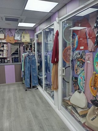 Local comercial en venta en Gavarra en Cornellà de Llobregat