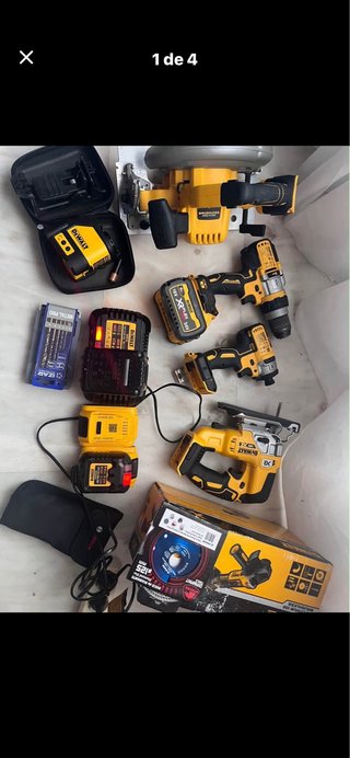 Taladro Percutor DeWalt + Accesorios