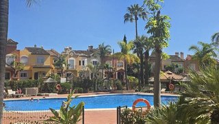 Piso en alquiler en Nueva Andalucía centro en Marbella