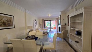 Piso en alquiler en Nueva Andalucía centro en Marbella
