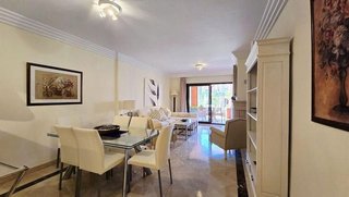Piso en alquiler en Nueva Andalucía centro en Marbella