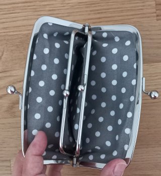 Cartera de piel para mujer