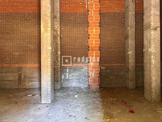 Local comercial en venta en Parque Lisboa - La Paz en Alcorcón