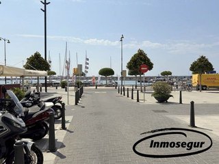 Edificio en venta en Port - Horta de Santa María en Cambrils