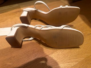 Sandalias Pull&Bear blancas talla 38