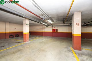 Garaje en venta en Camino de Ronda - Rosaleda en Granada