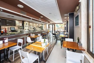 Local comercial en venta en Pajaritos - Plaza de Toros en Granada