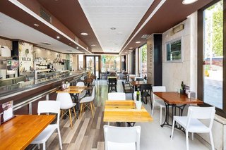 Local comercial en venta en Pajaritos - Plaza de Toros en Granada