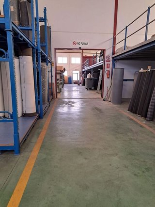 Nave industrial en venta en Santa Cruz - Industria - Polígono Campollano en Albacete