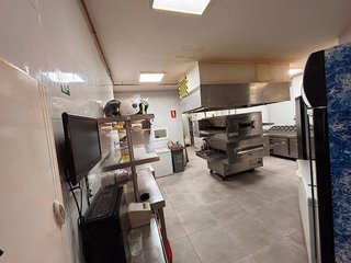 Local comercial en venta en Gavarra en Cornellà de Llobregat