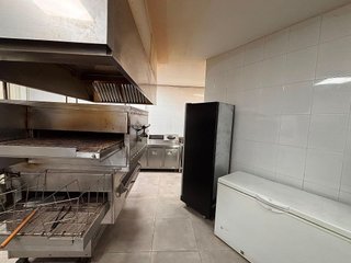 Local comercial en venta en Gavarra en Cornellà de Llobregat