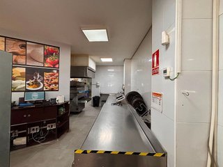 Local comercial en venta en Gavarra en Cornellà de Llobregat