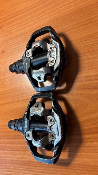 Pedales Shimano ME530