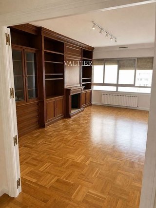 Piso en alquiler en Cuatro Caminos en Madrid