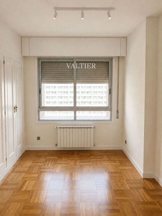 Piso en alquiler en Cuatro Caminos en Madrid