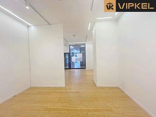 Local comercial en alquiler en Ensanche - Sar en Santiago de Compostela