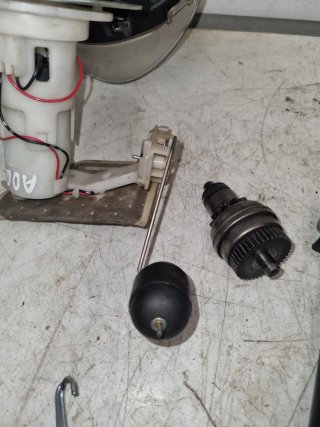 Suzuki Address 110cc Faro y Bomba Gasolina