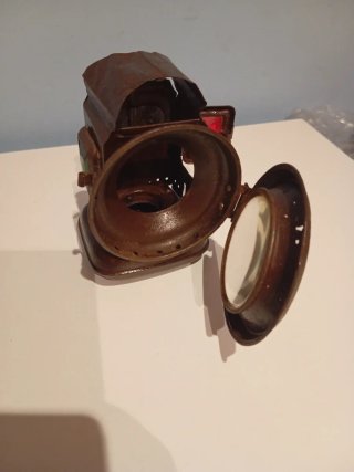 Farol de bicicleta antiguo