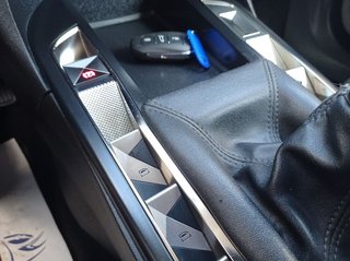 DS DS 3 Crossback BlueHDi 81 kW Manual SO CHIC