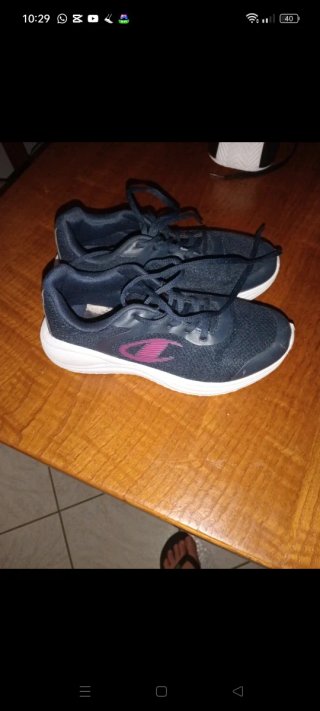 Scarpe Champion nuove taglia 36