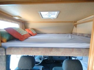 Autocaravana 5 plazas 2.5 TURBO