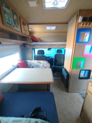 Autocaravana 5 plazas 2.5 TURBO