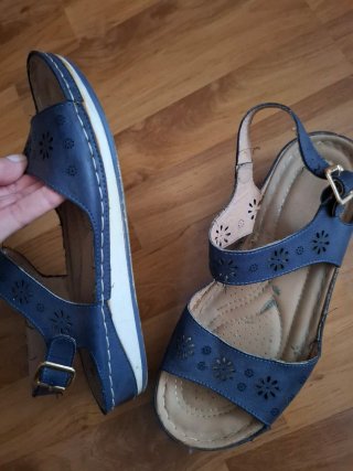 Sandalias de piel azul