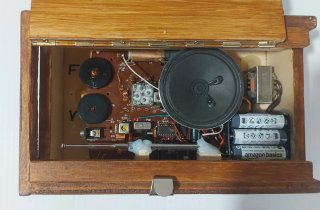 Radio de madera
