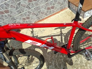 Bicicleta de Montaña BH Roja