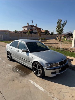 BMW Serie 3 E46 330d 204cv año2005.Etiqueta B
