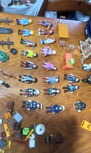 Lote Playmobil: Vehículos y Figuras